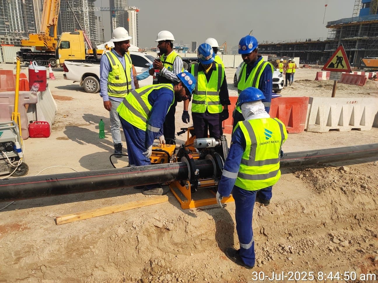 Site crew working together on a Dubai project
